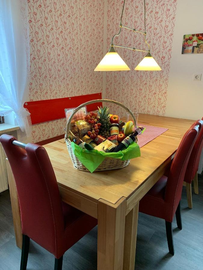 Ferienhaus Bei Lauingen, Mit Sauna Und Gartenlounge Veitriedhausen Luaran gambar